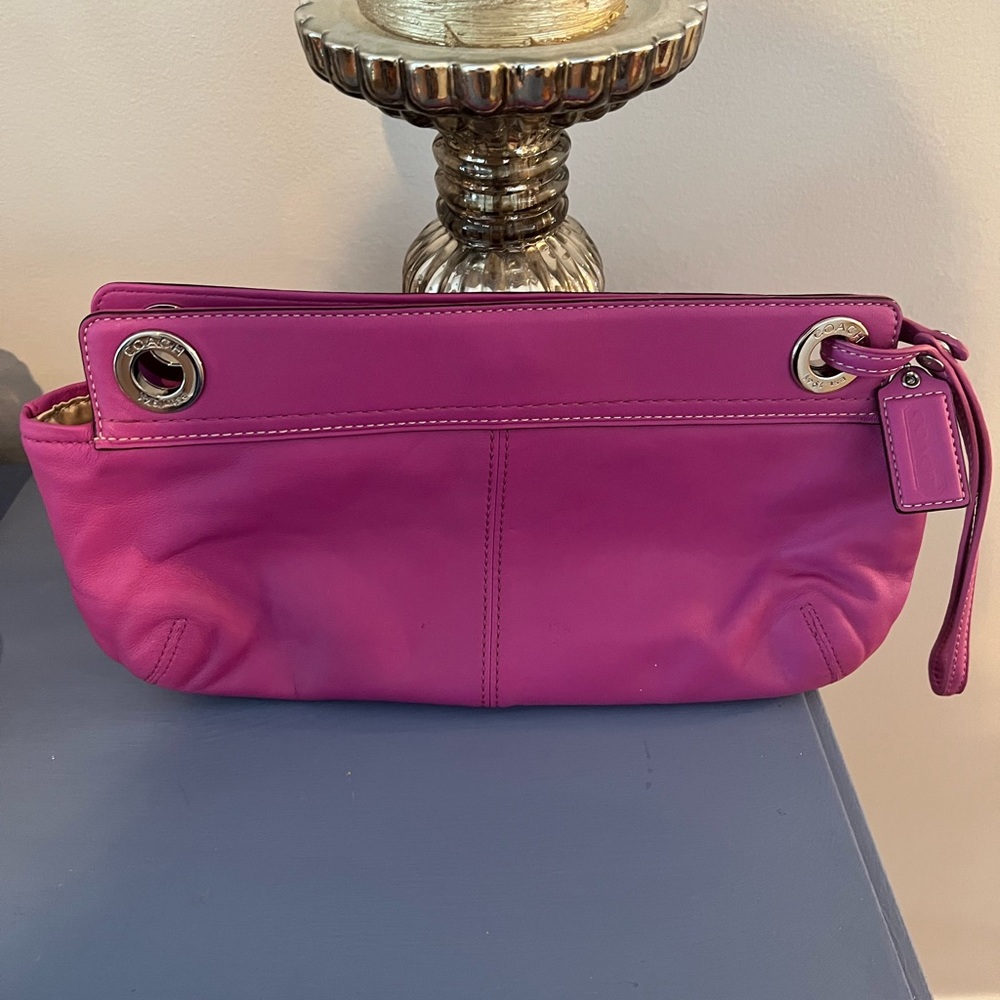 Coach Kyra Large Clutch/wristlet -Pink Berry